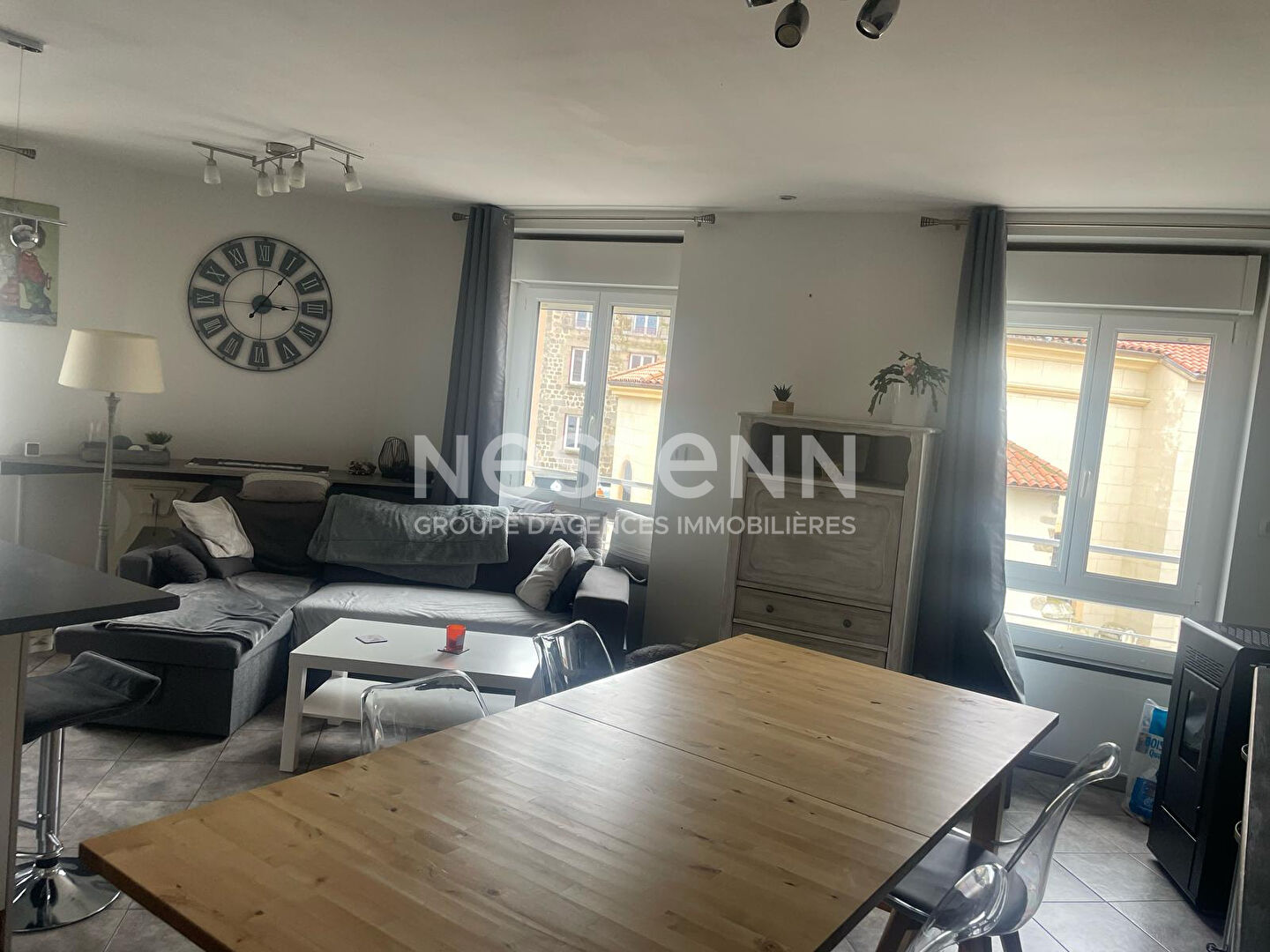 Bel appartement 4 pièce(s) en duplex dans le centre ville de Monistrol Sur Loire