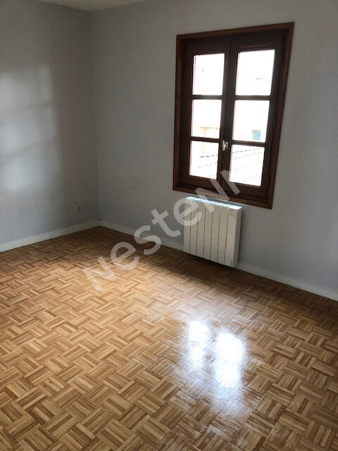 Appartement f3 plus garage Saint Maurice De Lignon