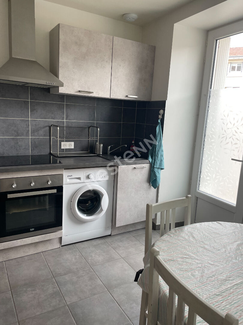 Bel  appartement  T2 au rez-de-chaussée Centre de Saint Maurice de Lignon 29 M²