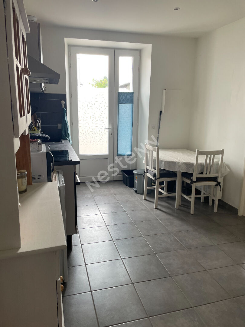 Bel  appartement  T2 au rez-de-chaussée Centre de Saint Maurice de Lignon 29 M²