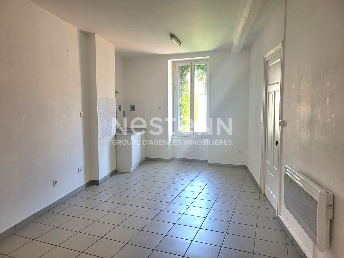 Bel appartement de 3 pièces en plein centre  de Retournac avec parking extérieur