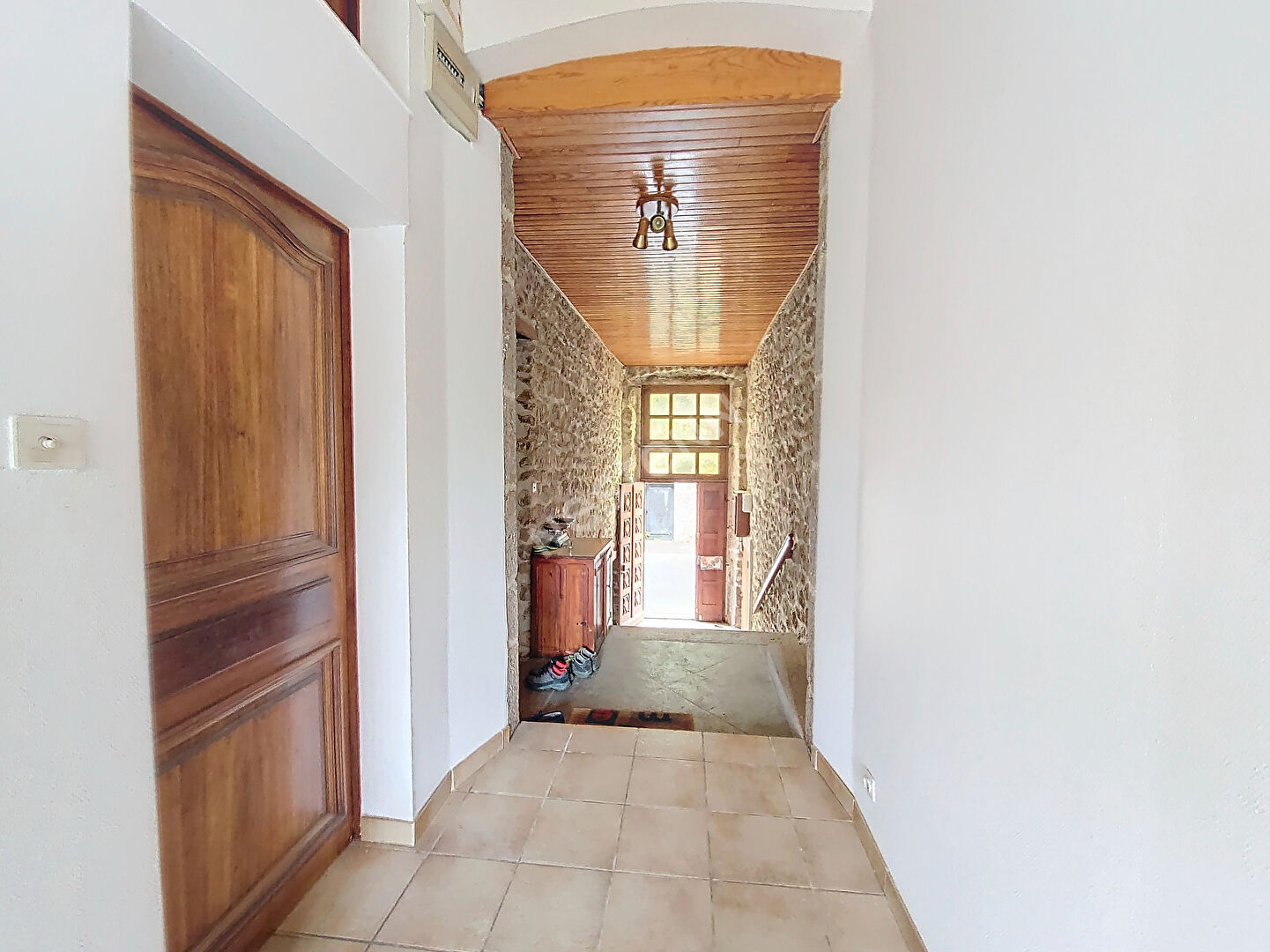 Maison composée de 2 appartements avec terrain dans le centre de Saint Maurice de Lignon