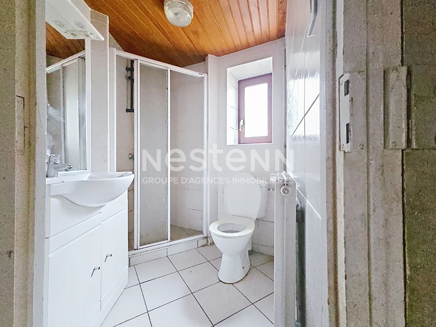 CENTRE BAS EN BASSET Maison  de village à rénover sur 450 m2 de terrain clos