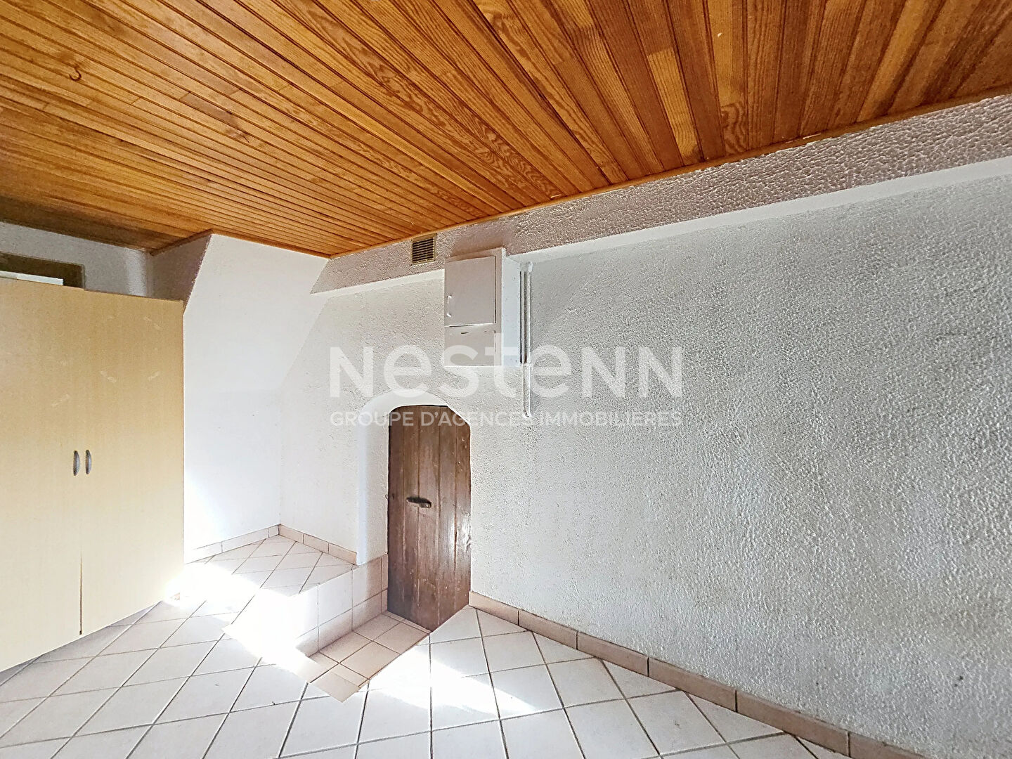 CENTRE BAS EN BASSET Maison  de village à rénover sur 450 m2 de terrain clos