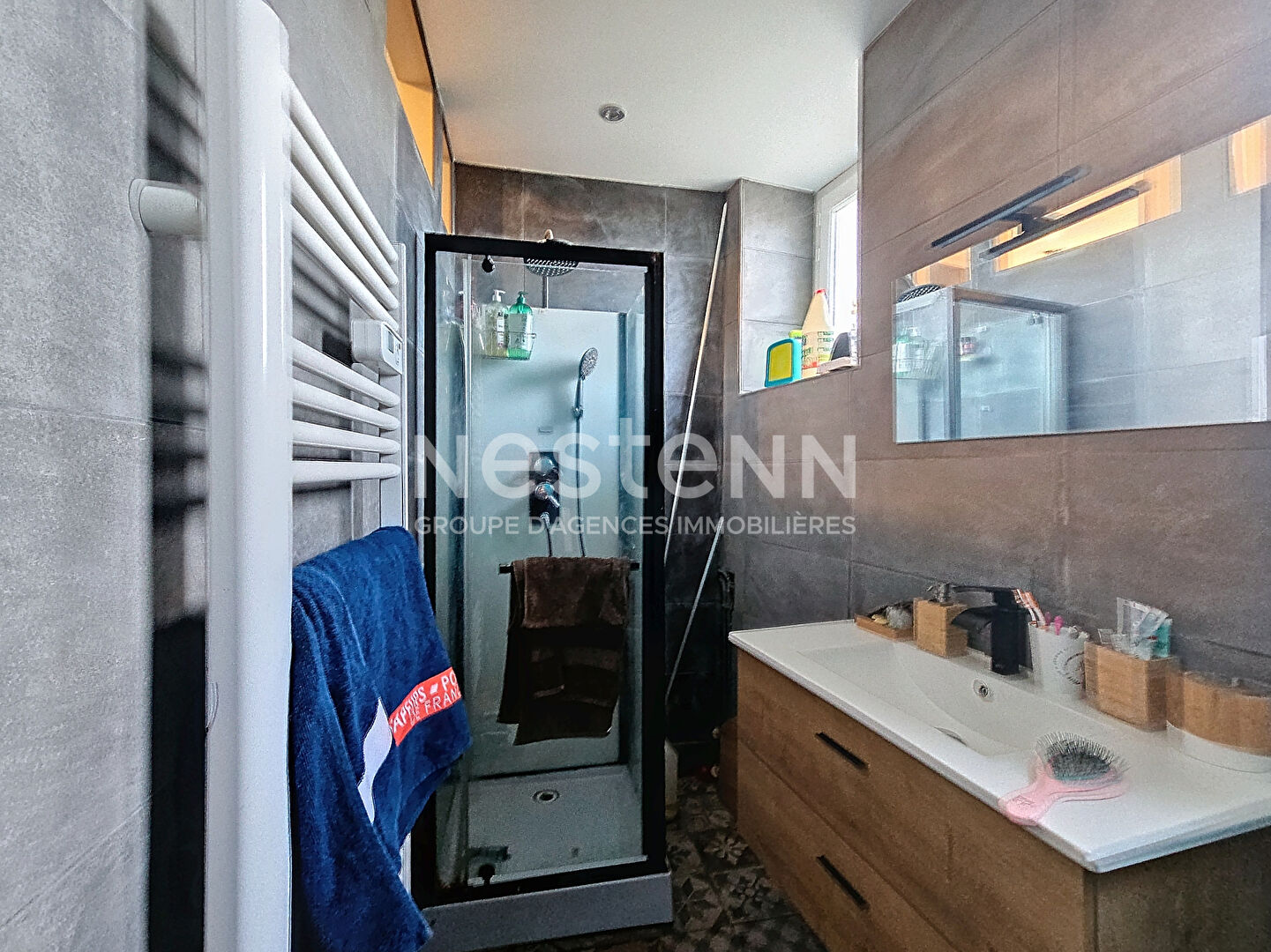 EXCLUSIVITE ! Maison  de ville Saint Maurice De Lignon , trois chambres, avec petit terrain