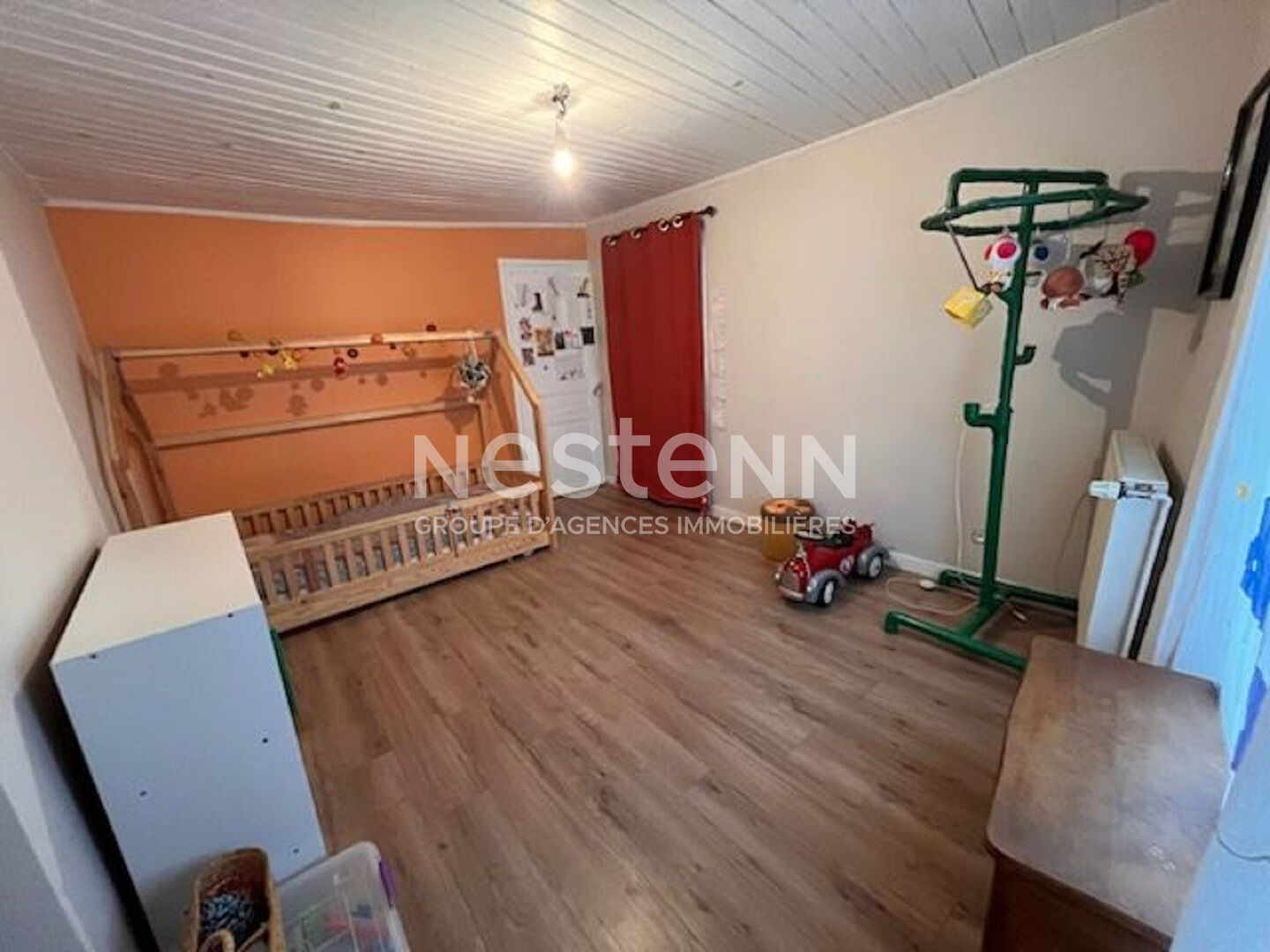 EXCLUSIVITE ! Maison  de ville Saint Maurice De Lignon , trois chambres, avec petit terrain