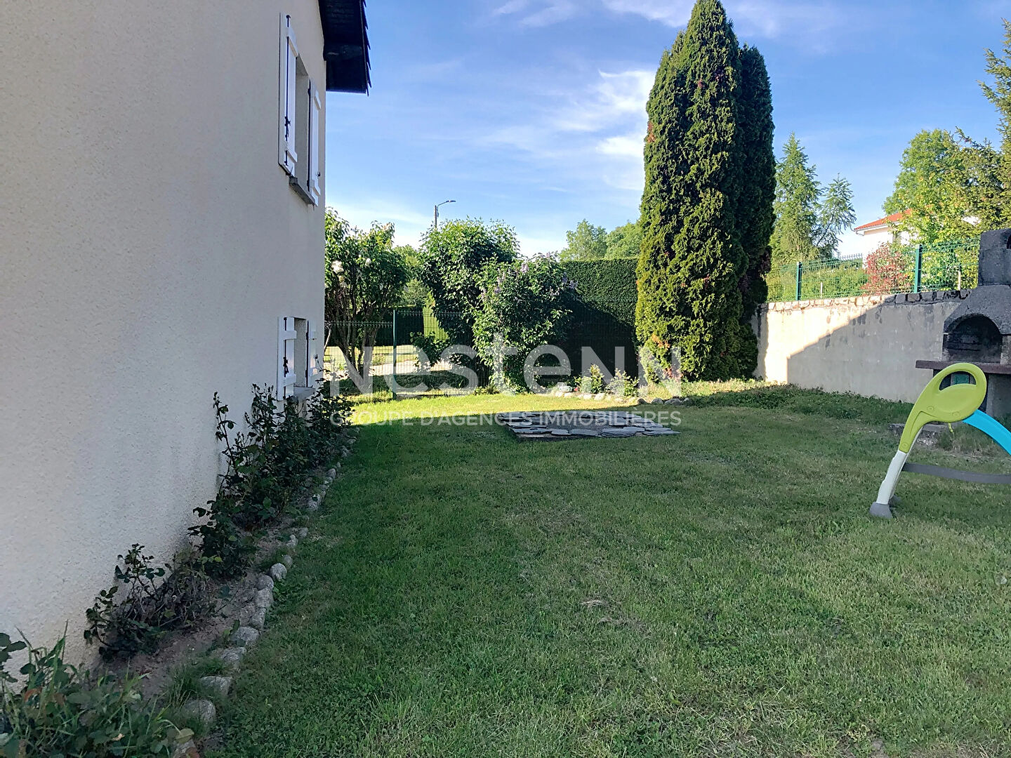EXCLUSIVITÉ , Maison de 155 m² environ avec garage, terrasse et terrain clos à Grazac