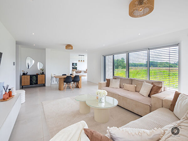 Vente maison contemporaine à Verrieres en anjou (49480)