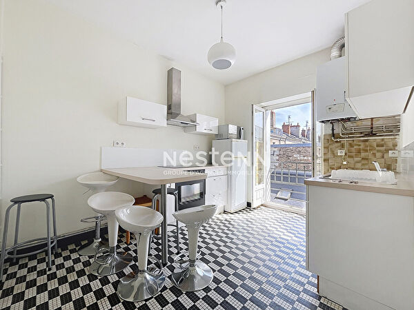 Vente par agence immobiliere à Angers (49000)
