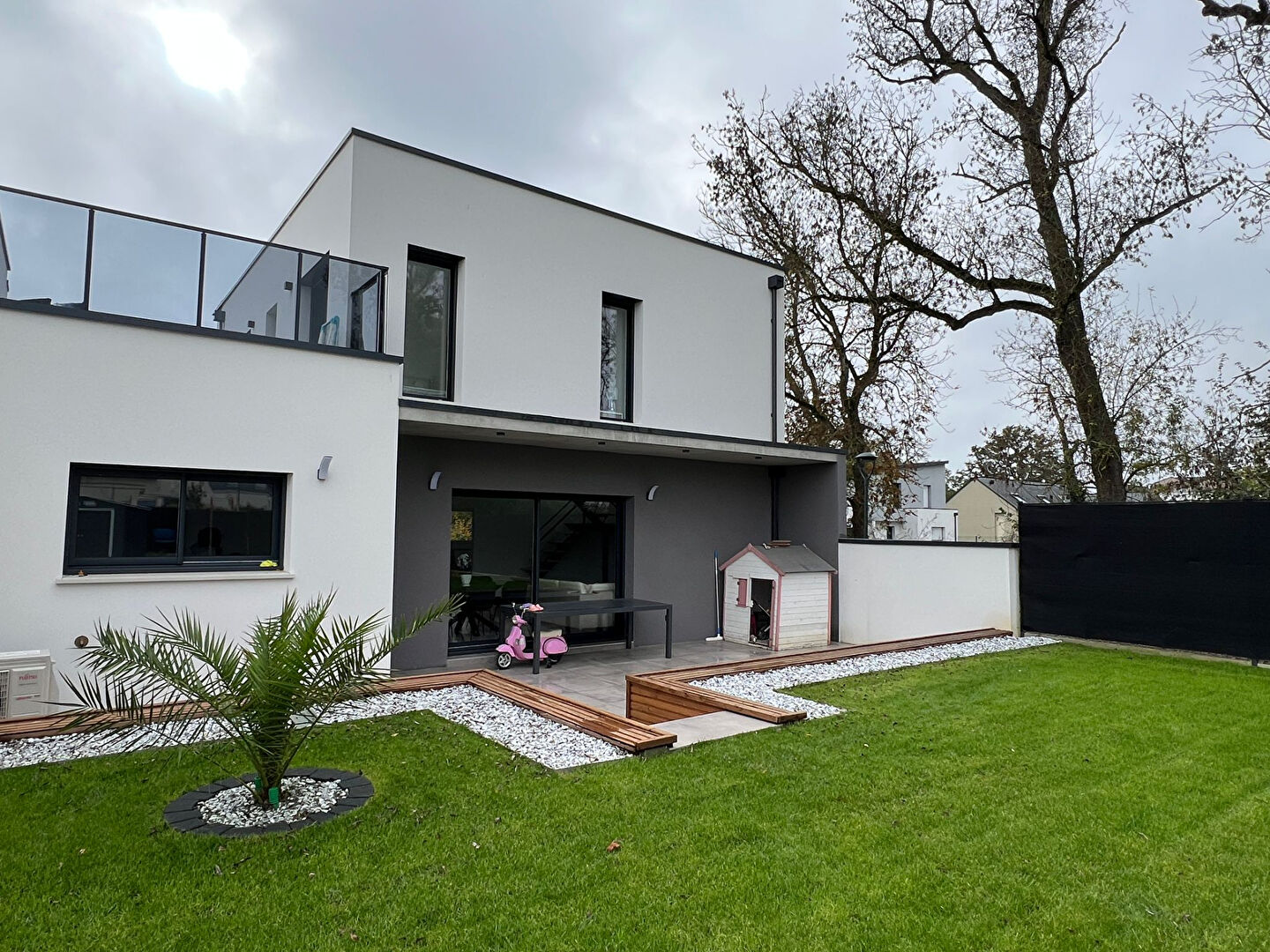 Maison de 4 chambres dont une au rez de chaussée à Trélazé avec jardin et garage