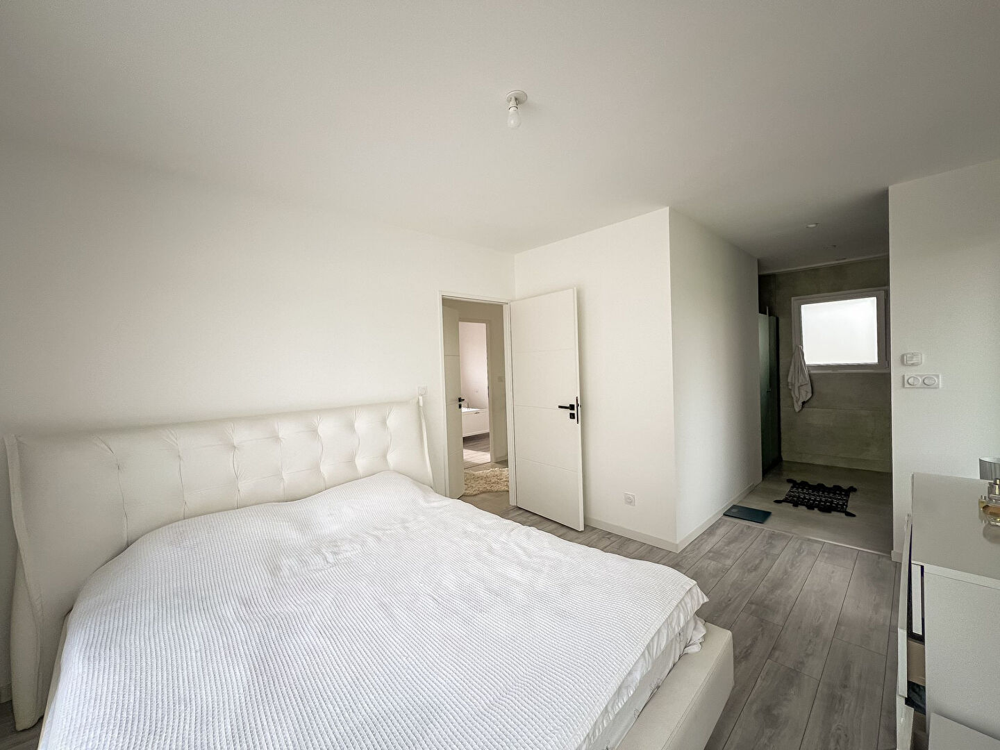 Maison de 4 chambres dont une au rez de chaussée à Trélazé avec jardin et garage