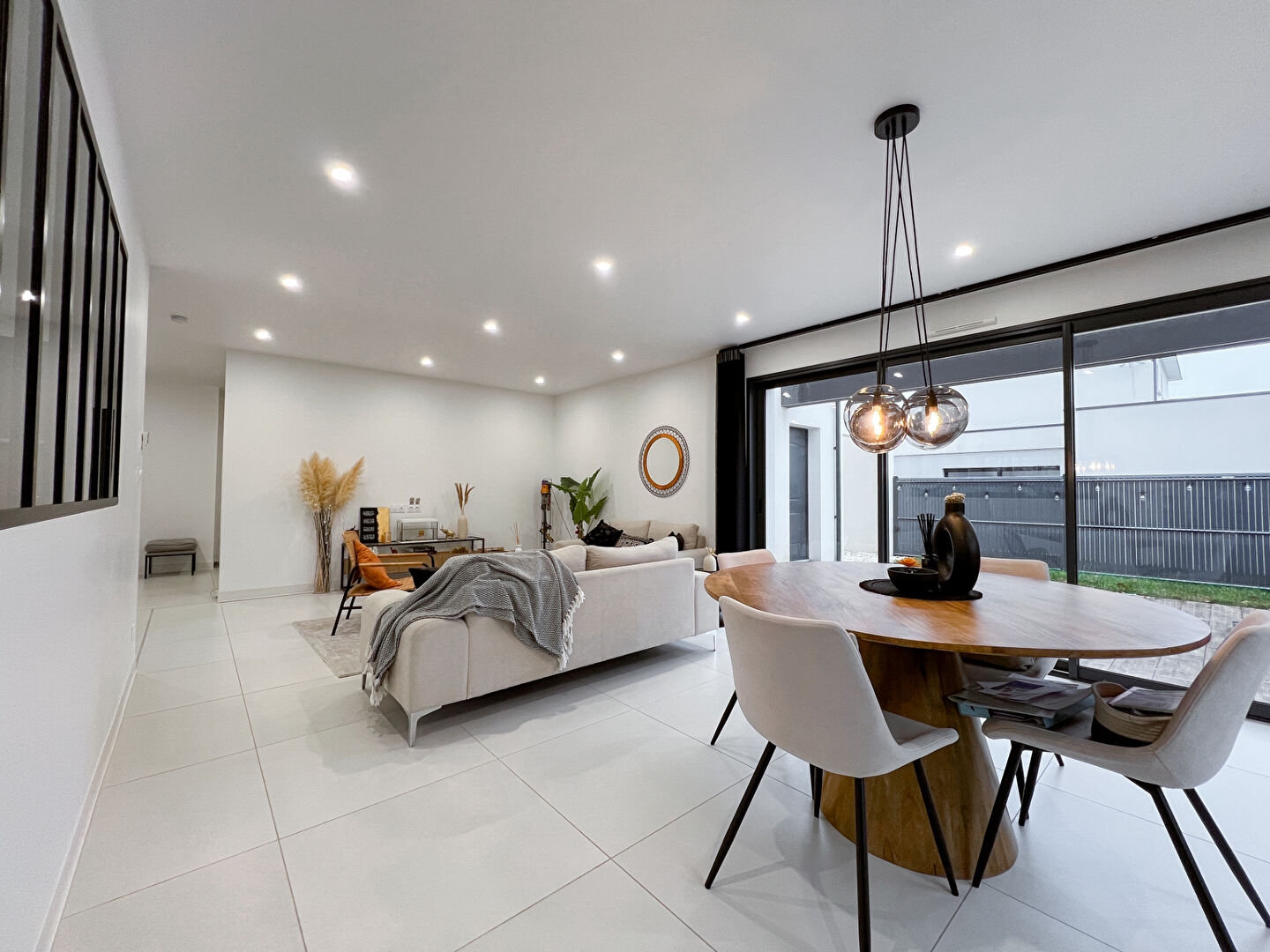 Maison de 150 m² à Brain sur l'Authion de 4 chambres avec jardin et garage