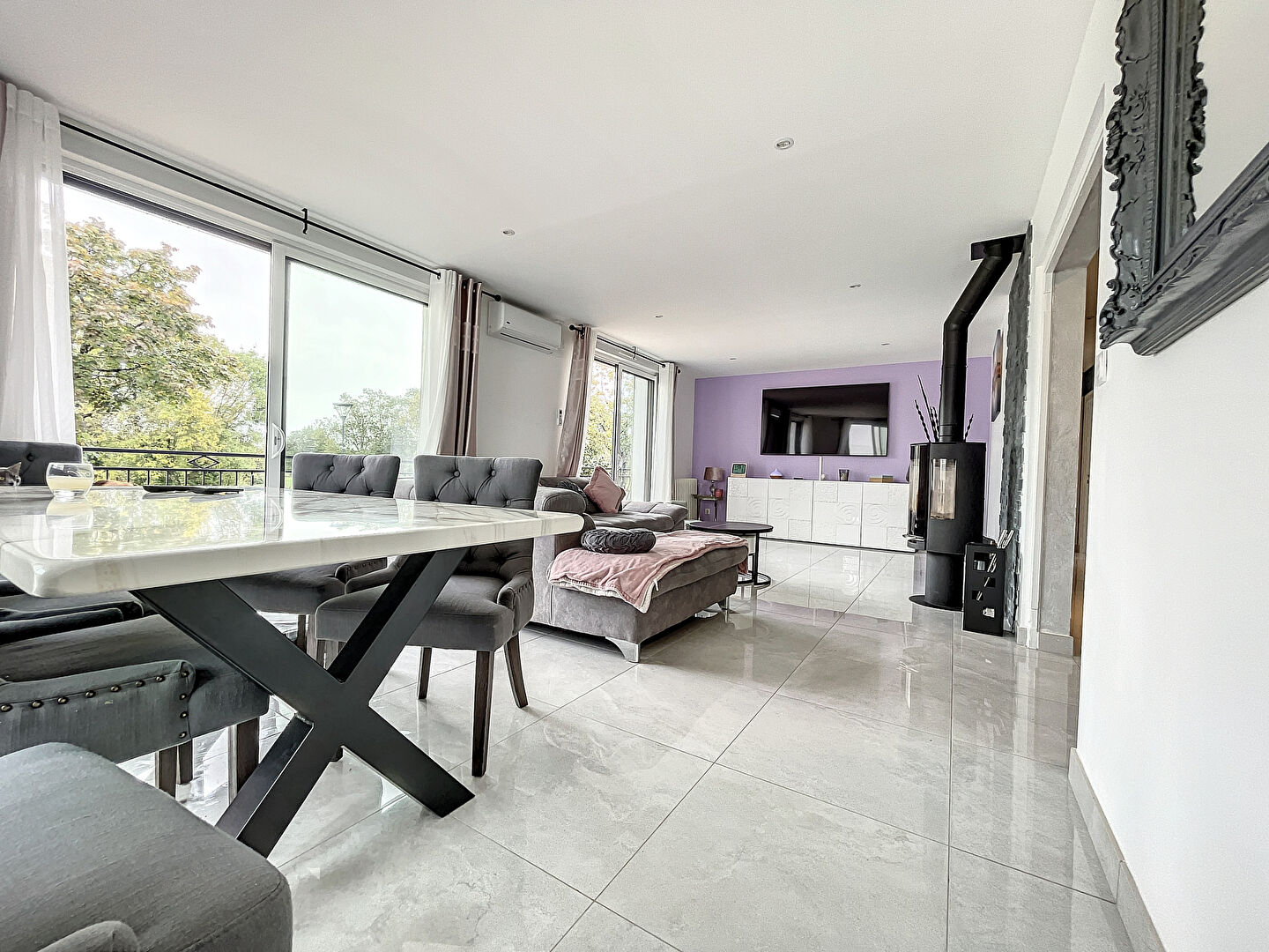 Maison à Avrillé 205 m² habitables, 6 chambres, sous-sol, jardin