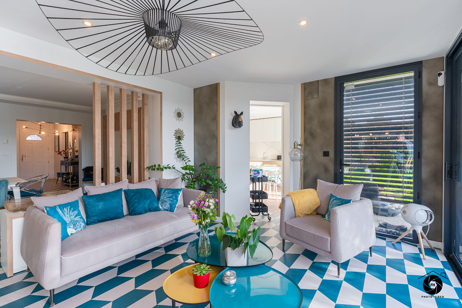 Maison de + de 340m² habitables très atypique ! Véritable coup de coeur à seulement 22 minutes d'Angers !