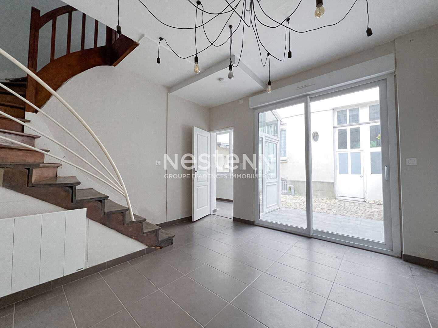 A vendre - Maison en copropriété T3 de 57 m² avec 2 chambres et cour privative 