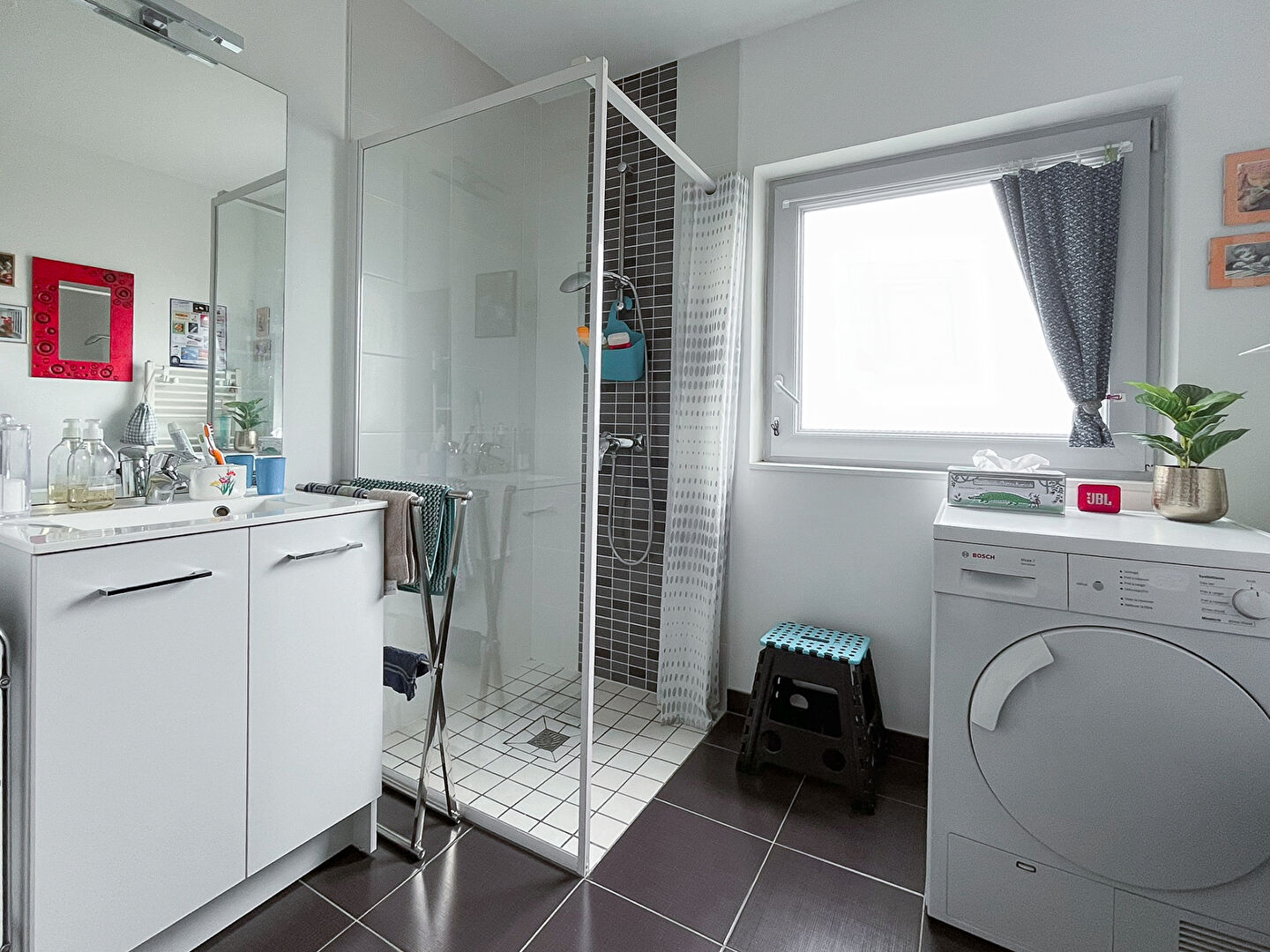 À VENDRE - Angers - Appartement 2 pièces avec balcon et stationnement