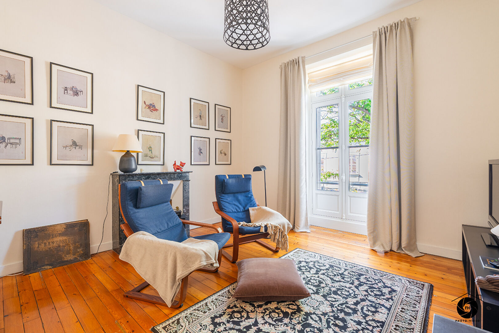 A vendre - Maison bourgeoise de 147 m², 4 chambres et un bureau, pleine de charme -  Jardin et cave 