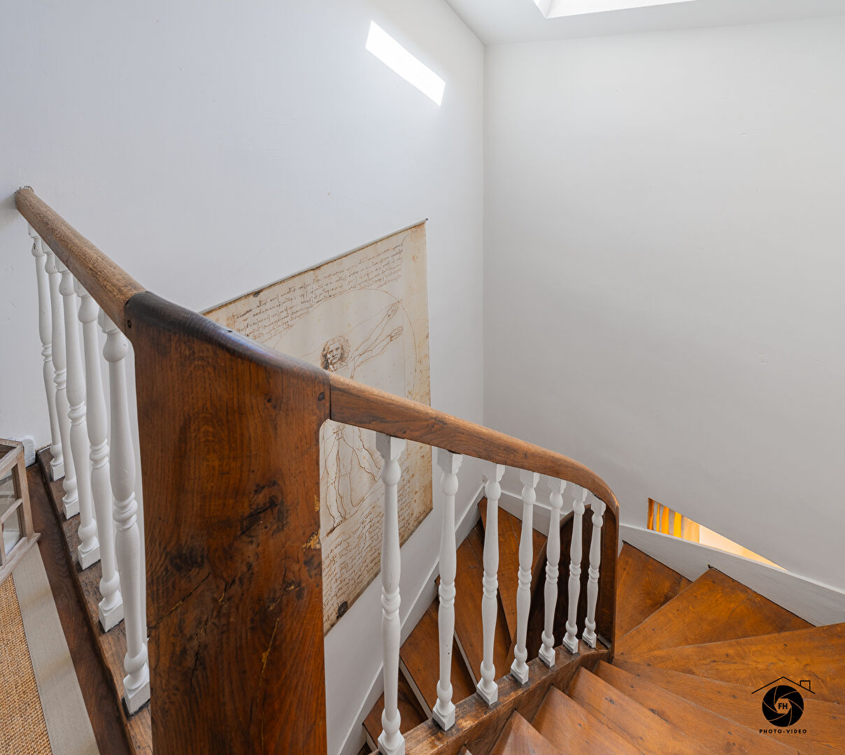 A vendre - Maison bourgeoise de 147 m², 4 chambres et un bureau, pleine de charme -  Jardin et cave 