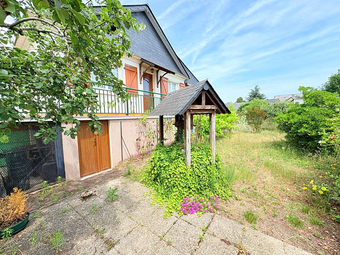 Maison individuelle 2 chambres avec sous-sol complet - Coeur de bourg -Andard