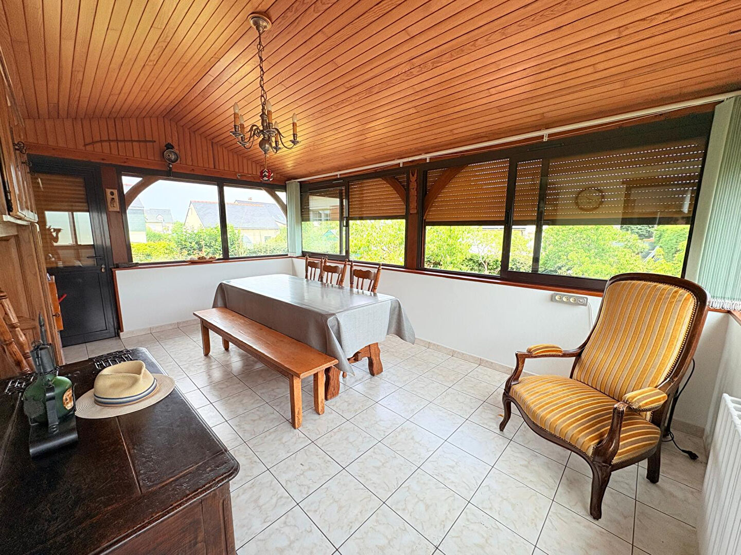 Maison individuelle 2 chambres avec sous-sol complet - Coeur de bourg -Andard
