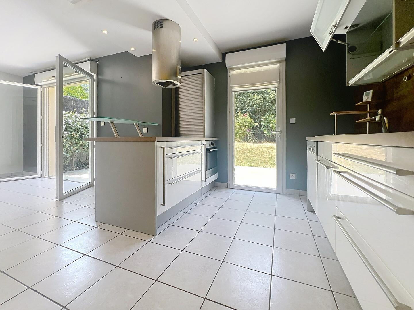 Maison Bouchemaine/Pruniers de 5 pièces avec 3 chambres, garage et jardin