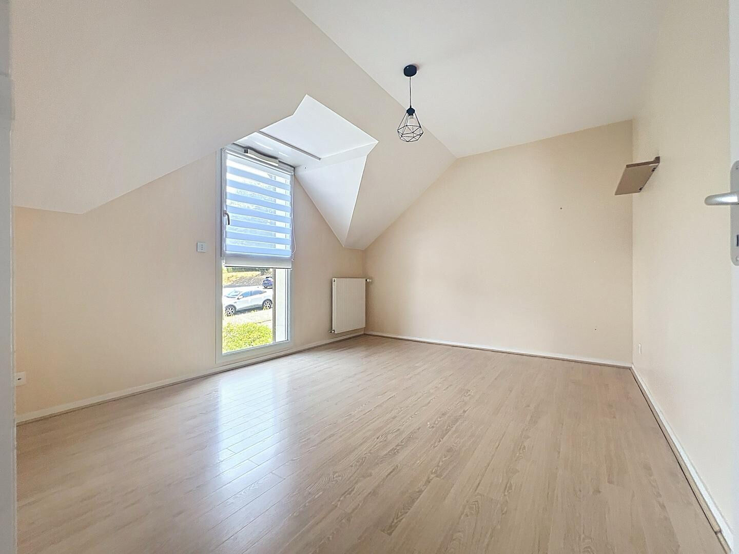 Maison Bouchemaine/Pruniers de 5 pièces avec 3 chambres, garage et jardin