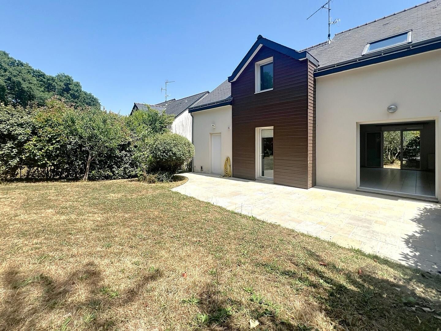 Maison Bouchemaine/Pruniers de 5 pièces avec 3 chambres, garage et jardin