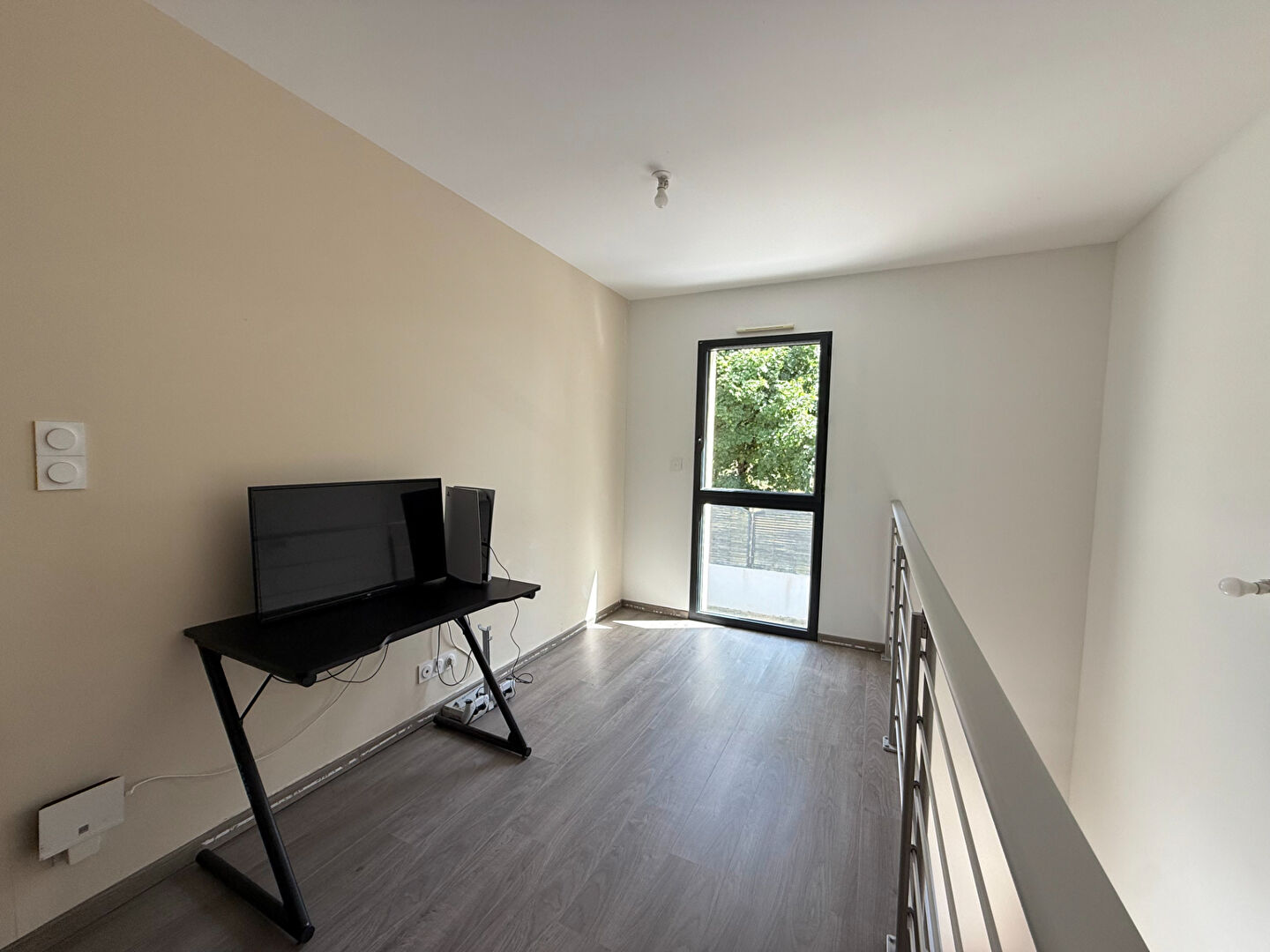 À vendre, Maison familiale avec suite parentale, grand terrain et double garage à seulement 15 minutes d'Angers