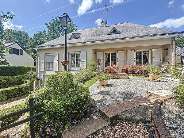 Vente maison cheminée à Verrieres en anjou (49480)