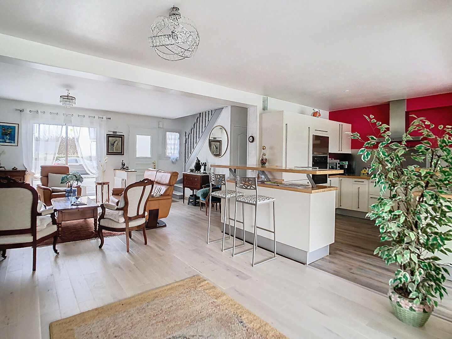 Maison contemporaine 4 chambres proche Angers de 165 m² environ