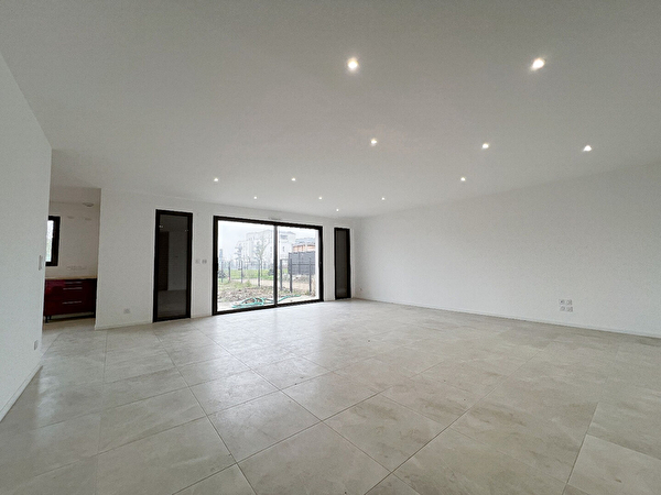 Vente par agence immobiliere à Trelaze (49800)