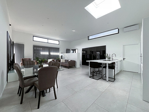 Vente maison centre ville à Verrieres en anjou (49480)