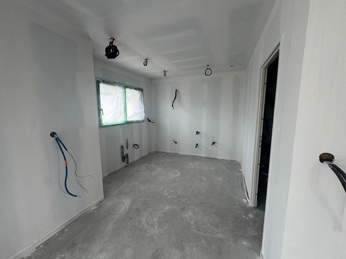 A VENDRE TRELAZÉ Maison 5 pièces 4 chambres 111 m²  habitable, jardin et garage