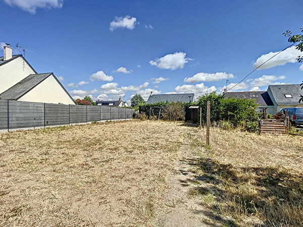 Vente terrain à Saint barthelemy d anjou (49124)