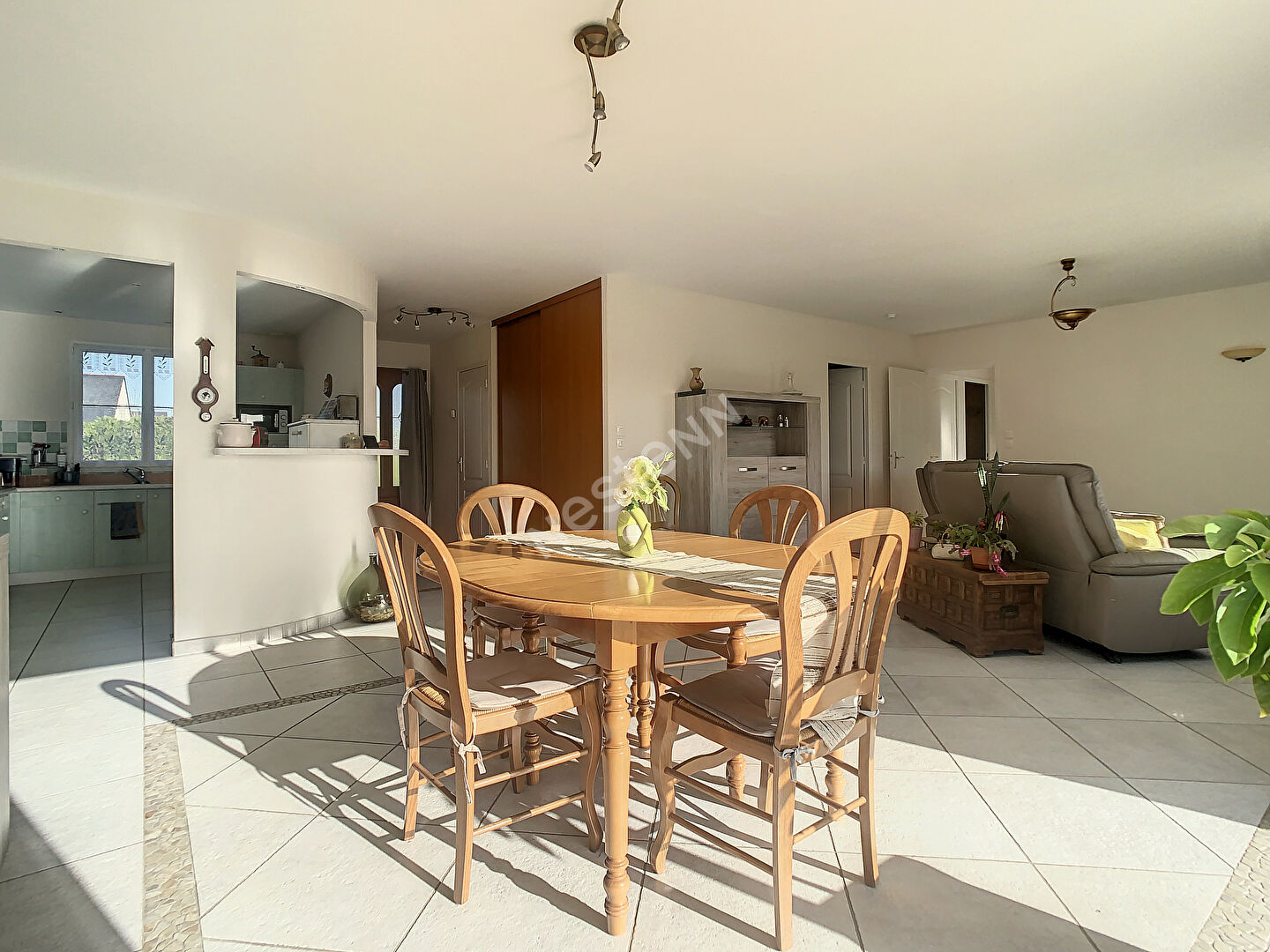 Brain sur l'Authion Maison 4 chambres dont 3 en rdc 2 garages