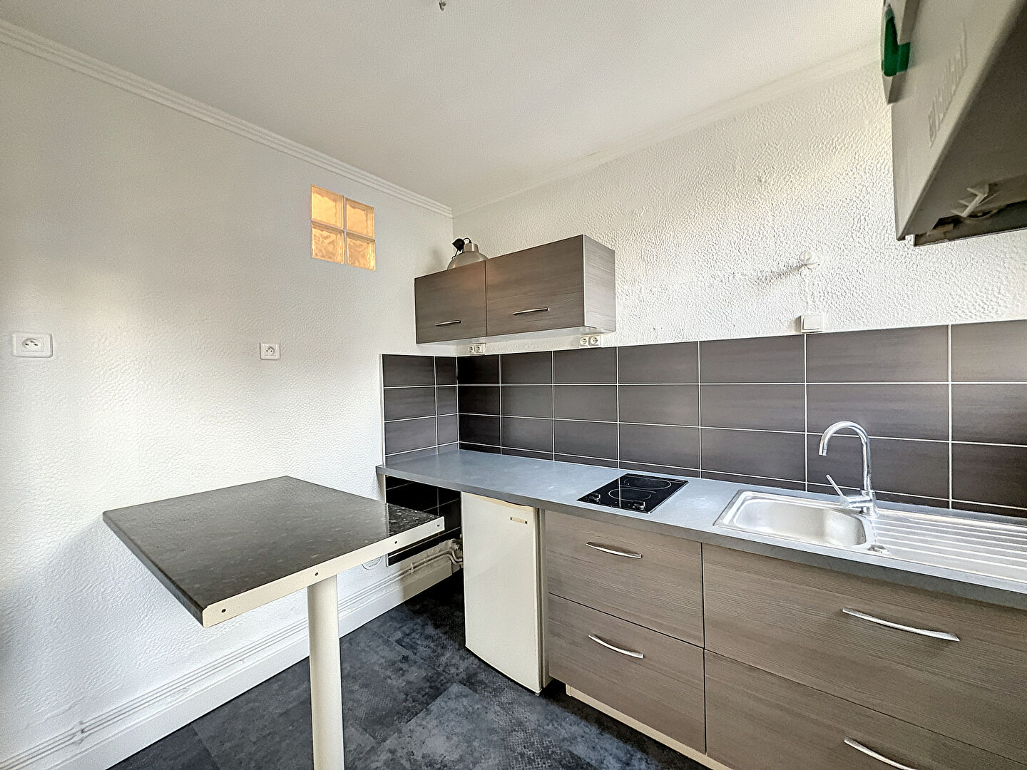 À Vendre : Charmant T1 Bis Rénové de 32 m² - Proche Gare de Lorient
