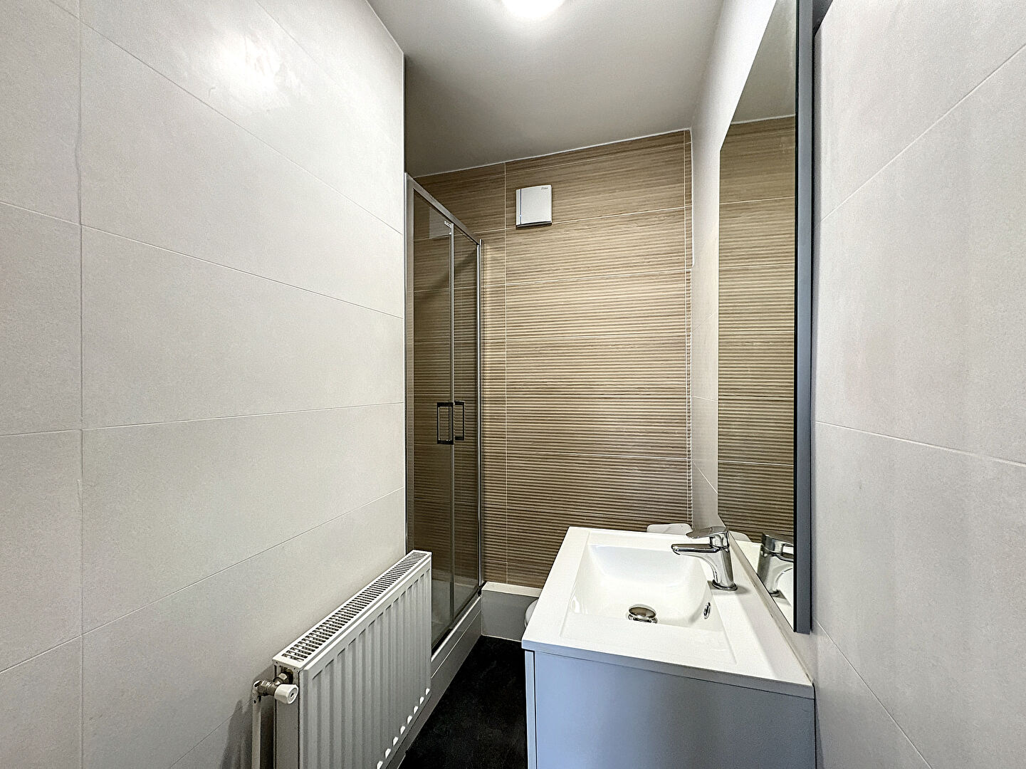 À Vendre : Charmant T1 Bis Rénové de 32 m² - Proche Gare de Lorient