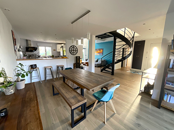 Vente par agence immobiliere à Houilles (78800)