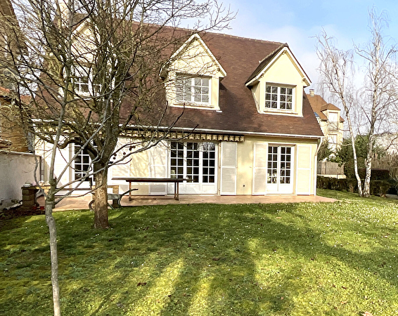 Vente par agence immobiliere à Houilles (78800)