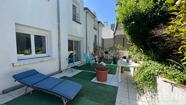 Vente par agence immobiliere à Saint denis (97400)