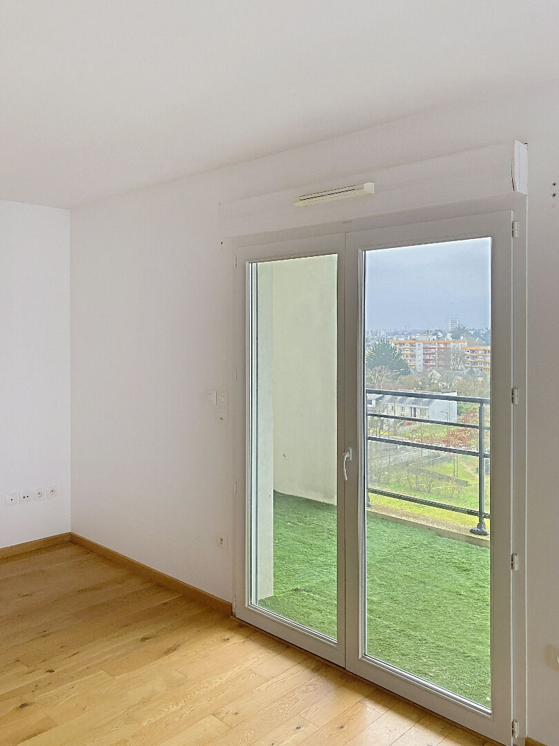 A vendre Angers proche chu et tramway, appartement de type 3, ascenseur, balcon, chauffage individuel, place de parking en sous-sol.