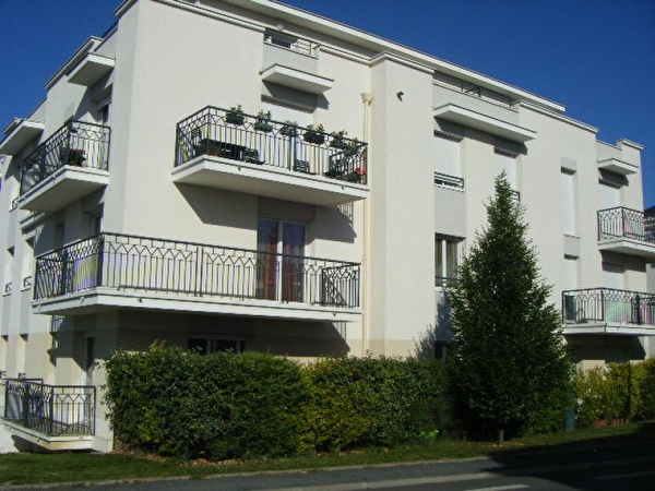 Location à Cantenay epinard (49460)