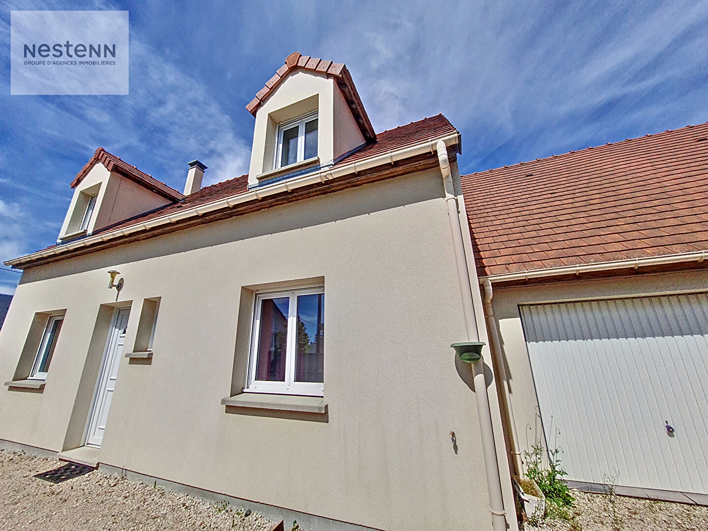 A L'OUEST D'ORLEANS - MAISON FAMILIALE - 5 CHAMBRES - GARAGE - Proche autoroute