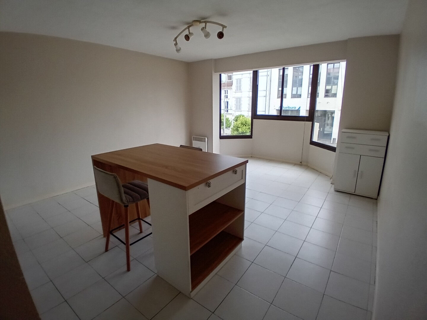 A  LOUER  Appartement Studio hyper centre Mont De Marsan