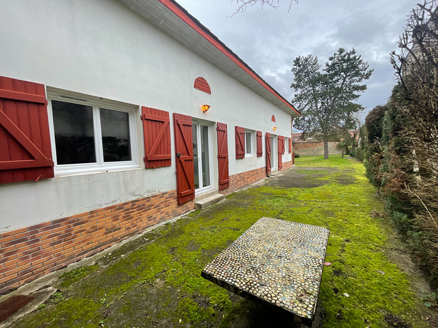 A LOUER, Maison,  Mont De Marsan centre-ville, 2 chambres, jardin.