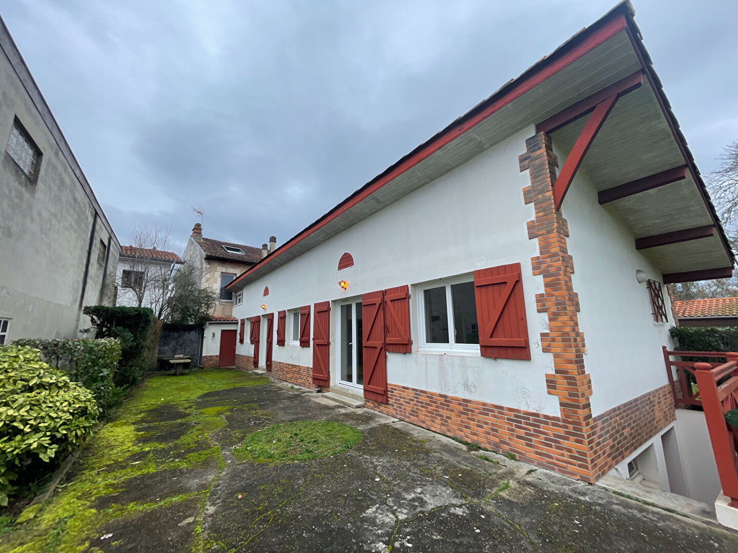 A LOUER, Maison,  Mont De Marsan centre-ville, 2 chambres, jardin.