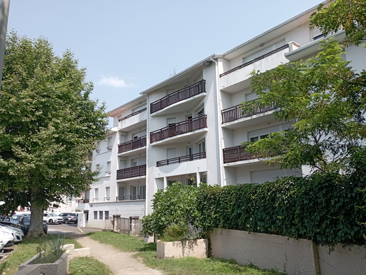 A LOUER Appartement T3 Bis Mont de Marsan centre ville 2 Chambres et mezzanine terrasse parking souterrain