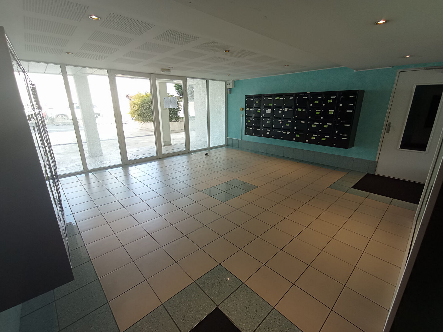 A LOUER Appartement T3 Bis Mont de Marsan centre ville 2 Chambres et mezzanine terrasse parking souterrain