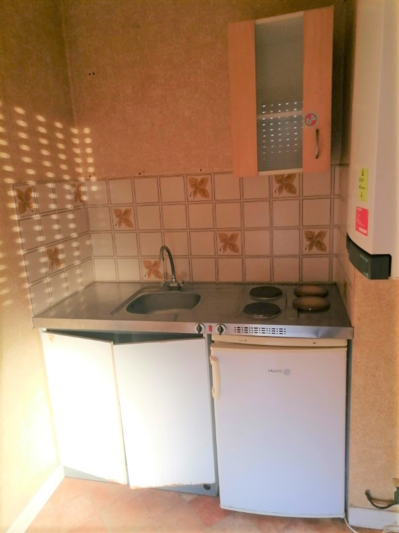 A louer Appartement T1 Saint Pierre Du Mont, Parking , balcon