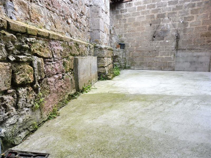 A louer Appartement Saint Sever 5 pièce(s) 106 m² cour privative